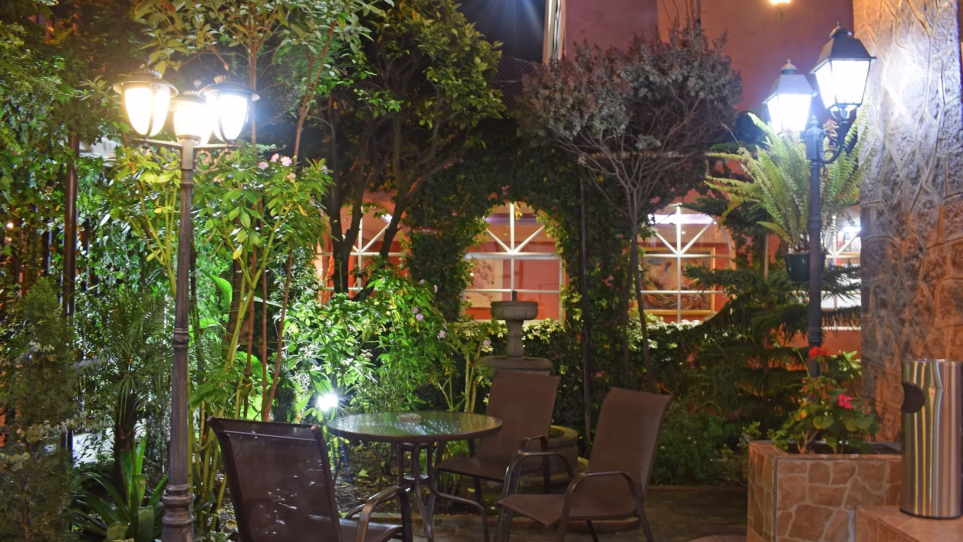 Hotel Carolina Montecarlo Quito